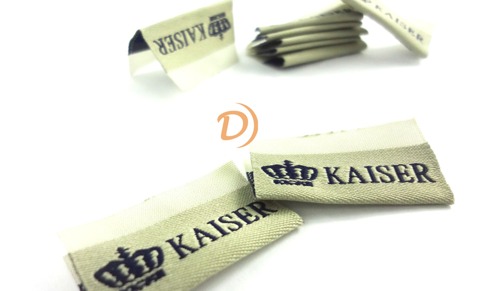 泳裝和沙灘裝的高密度定制織嘜