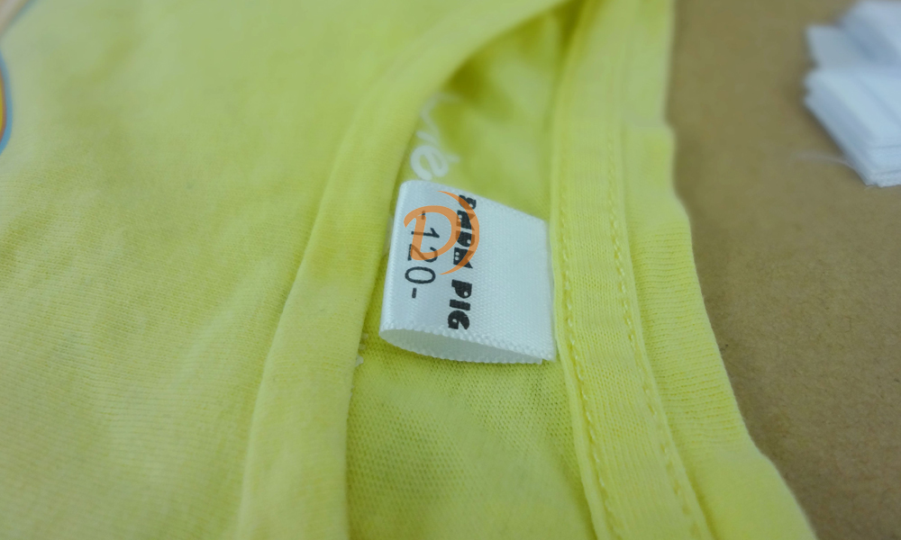 童裝領(lǐng)標(biāo)